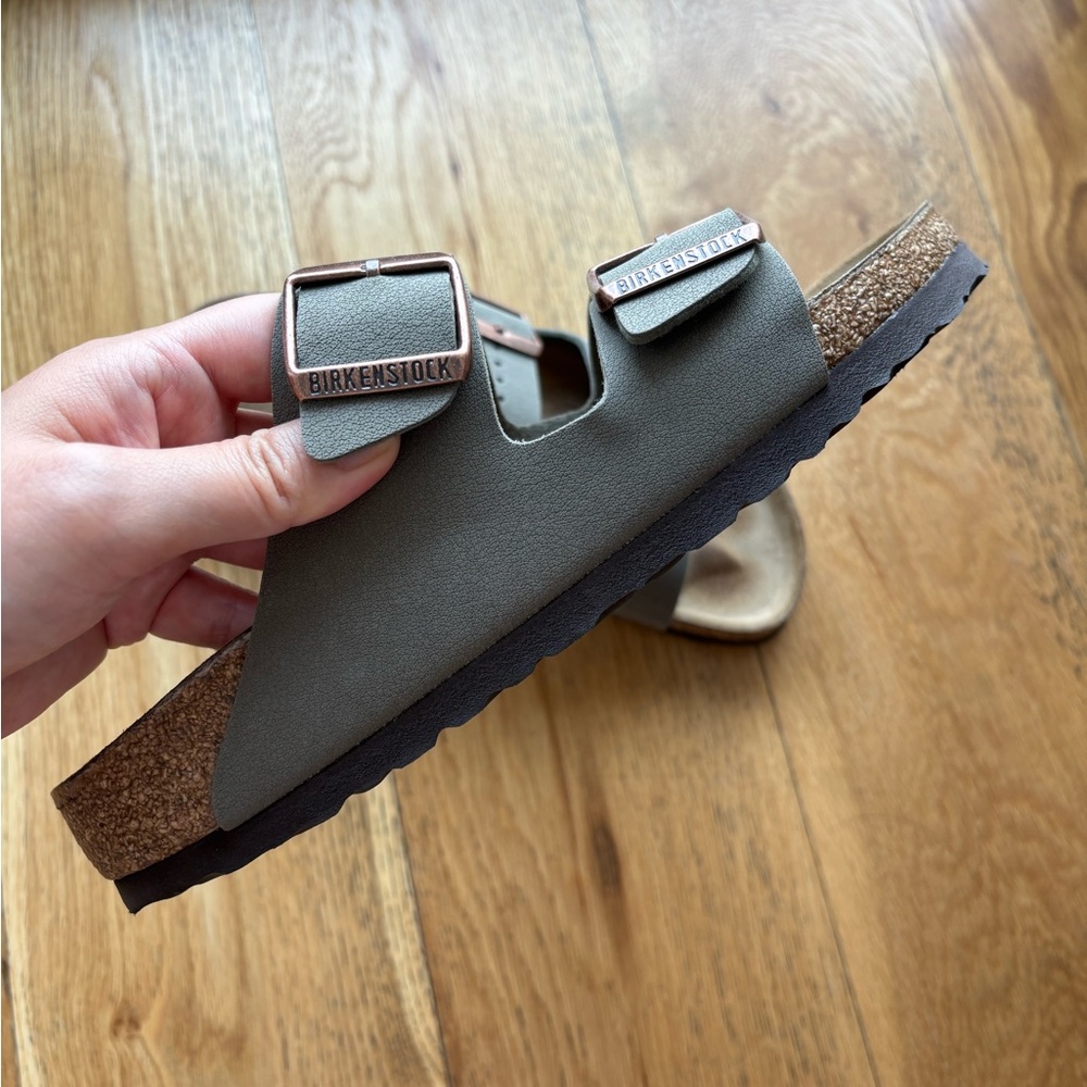 Birkenstock Women's Sandals - Gray with Brown Buckles - Picture 4 of 7